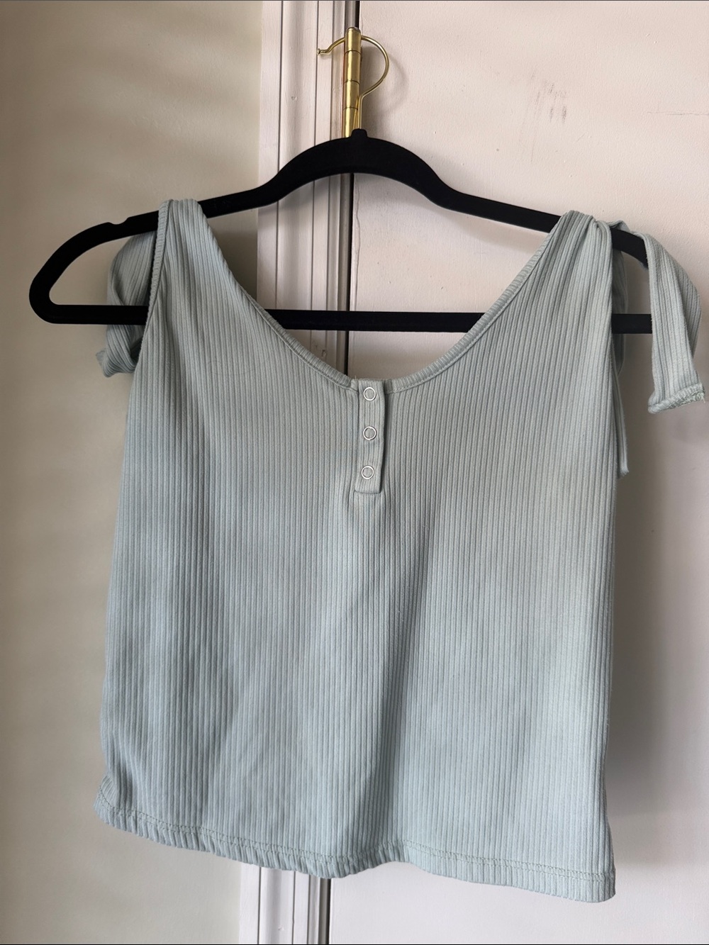 BUCKETLIST Ribbed Tie-Shoulder Tank Top in Light Mint